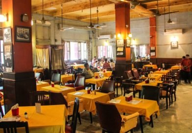 OLYPUB: A vintage bar in Kolkata 21 "Oly pub seating area.">